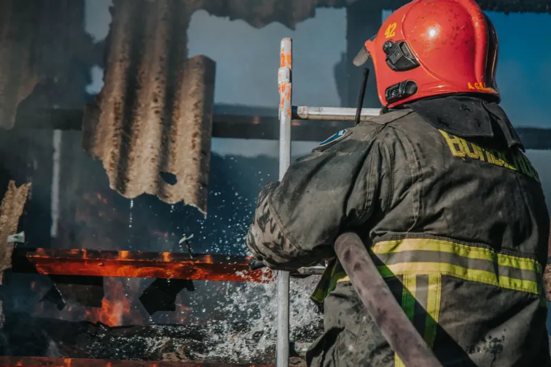 Collapse on Arrival: Why the Homes Built for Modern Living Are Becoming Death Traps for Firefighters